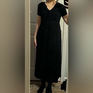liz lange black maternity dress